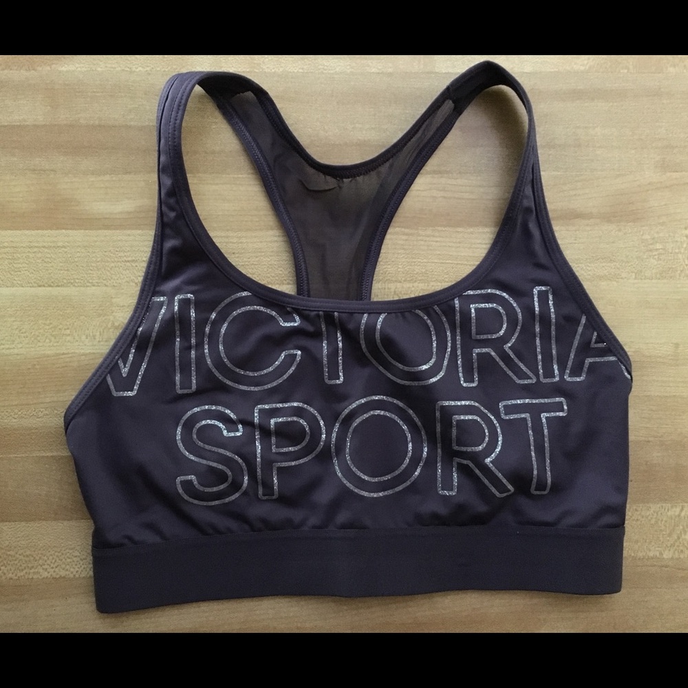 ✨Victoria’s Secret Sports Bra Size Small✨